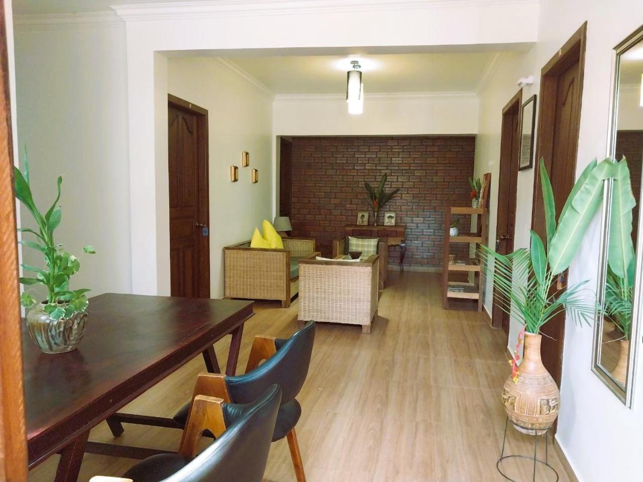 Angkor Dino B&B Siem Reap Extérieur photo
